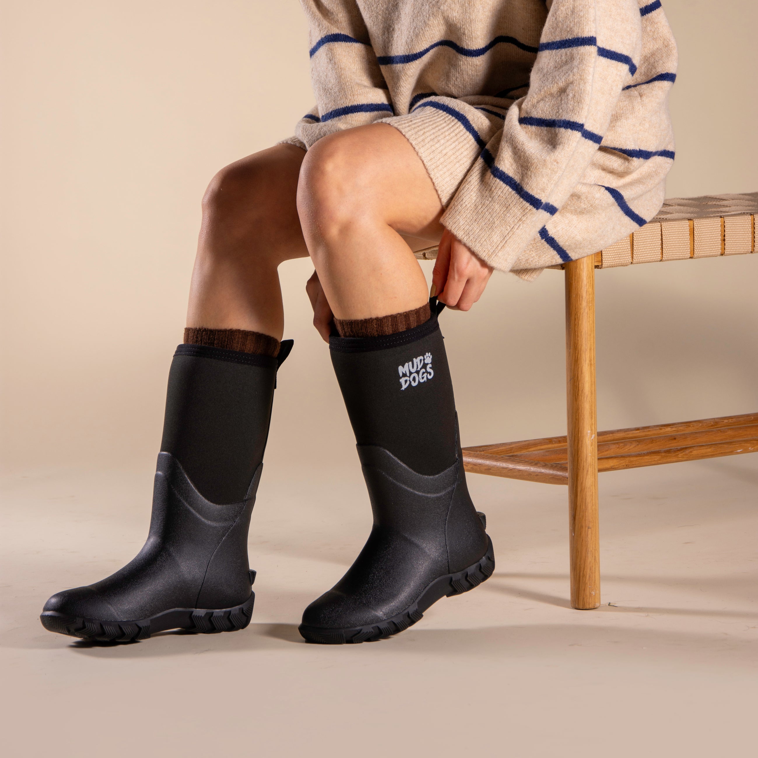 Rutland Mid Black.jpg